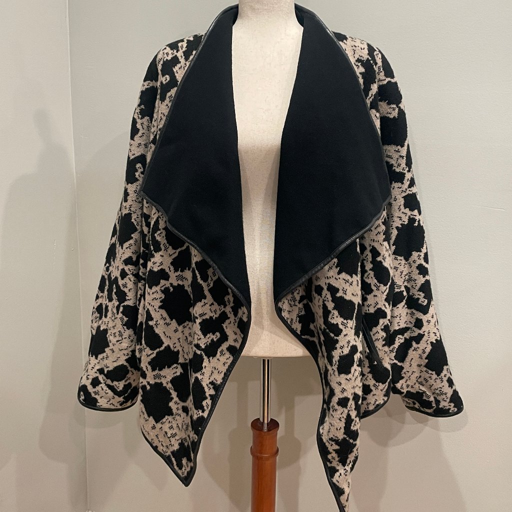 Junko Koshino Open Cardigan With Beige And Black Pattern